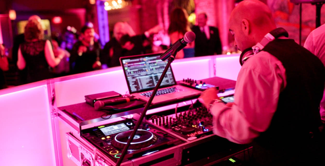 DJ for wedding Gold Coast